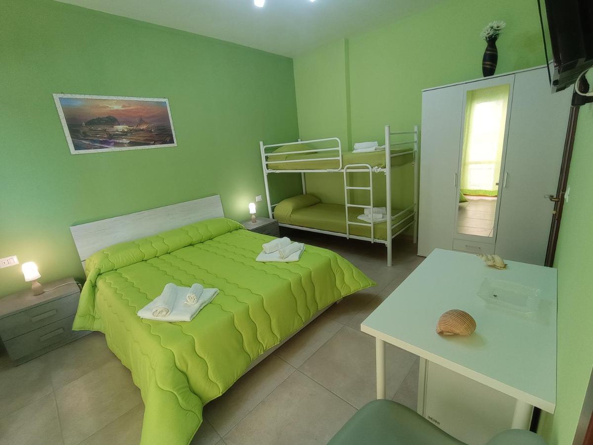 B&B Lungomare Galilei Gallipolli Exteriör bild